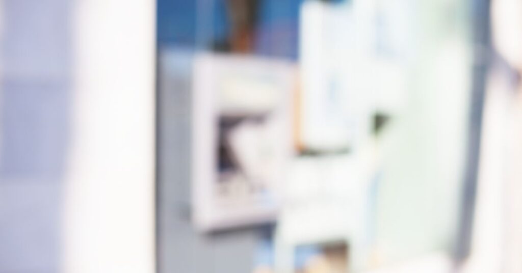 Why Are My Contacts Blurry? 10 Causes & Quick Fixes 4 Why Are My Contacts Blurry? 10 Causes & Quick Fixes